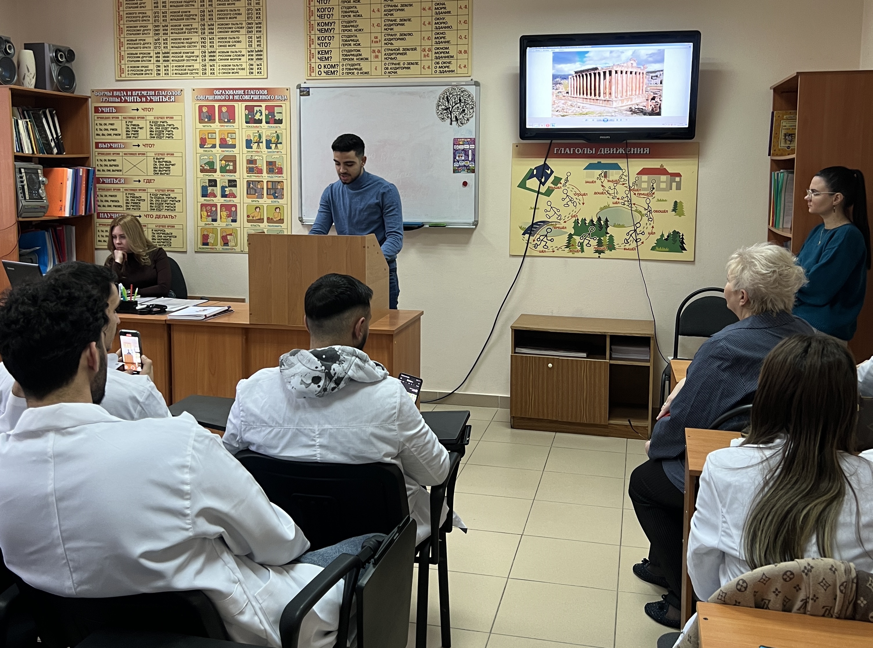 First-year students and students of the preparatory department of the Faculty of Foreign Students made presentations about their countries